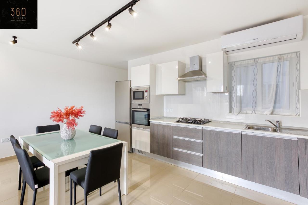 Stunning 3Br W/Country View Apartment In M'Scalak By 360 Estates Marsaskala Luaran gambar