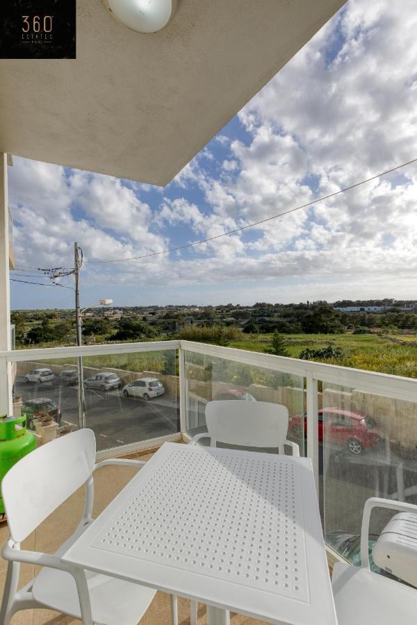 Stunning 3Br W/Country View Apartment In M'Scalak By 360 Estates Marsaskala Luaran gambar